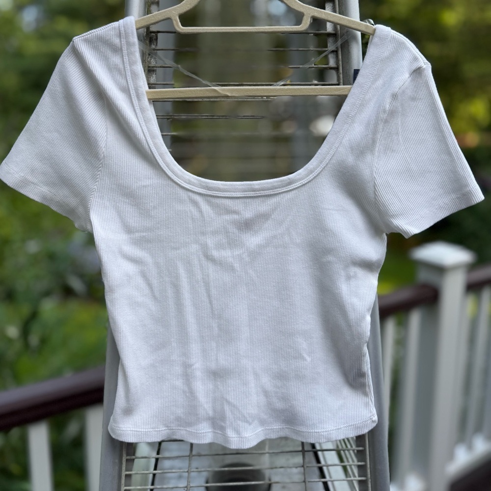 3/$10 Bundle Universal Thread White Crop Fitted Short Sleeve T-Shirt